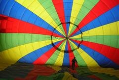 Intérieur du ballon d'une mongolfière_AElfwine_wc